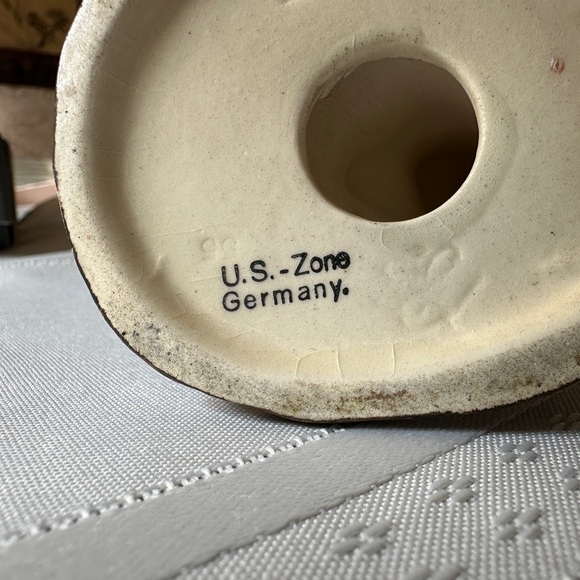 Hummel Apple Tree Girl #141 Crown TMK-1 - Picture 2 of 7